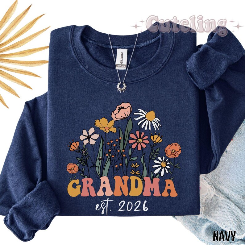 Camiseta de abuela con flores silvestres, regalo para abuelas (2026), anuncio de embarazo (2026), camiseta retro de abuela con estilo. imagen 9