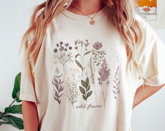 Pressed Flowers Comfort Colors® Shirt, Comfort Colors® TShirt Flowers, Cottagecore Vintage Botanical Tee Pastel Floral Garden Nature Lover