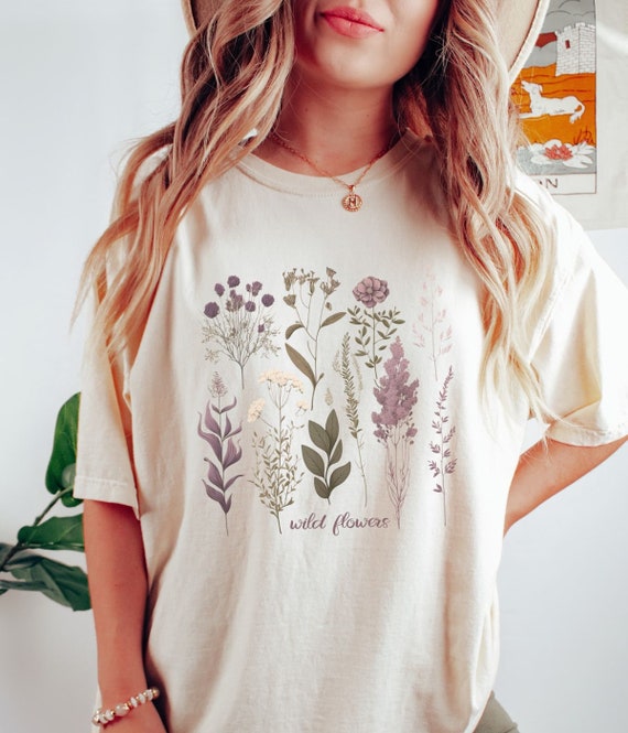 Vintage Botanical Floral Flower T-Shirt Vintage Botanical Floral Flower T-Shirt