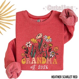 Camiseta de abuela con flores silvestres, regalo para abuelas (2026), anuncio de embarazo (2026), camiseta retro de abuela con estilo. imagen 10