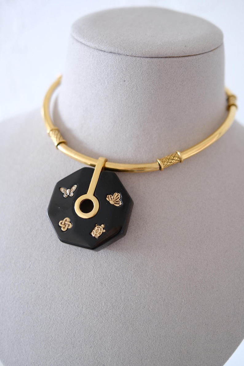 Octogon Shell Vintage 1976 Givenchy Choker: Silver Epoxy Hexagon Pendant - Etsy Australia