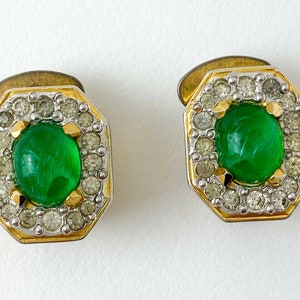 Vintage Vogue Clip-On Earrings: Emerald Green Cabochon, Gold Tone