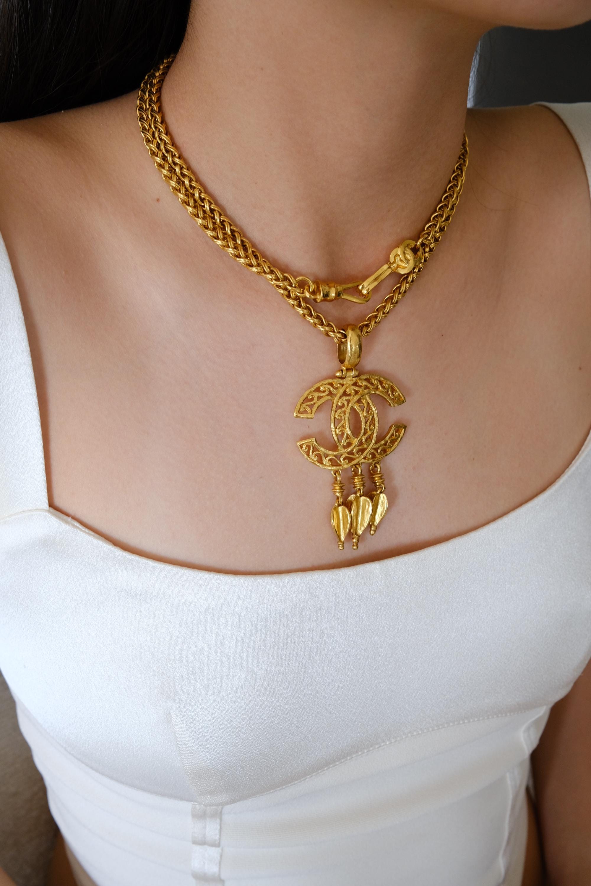 CHANEL ゴールド カチューシャ気まぐれsale il_fullxfull.7677496028_5shg.jpg