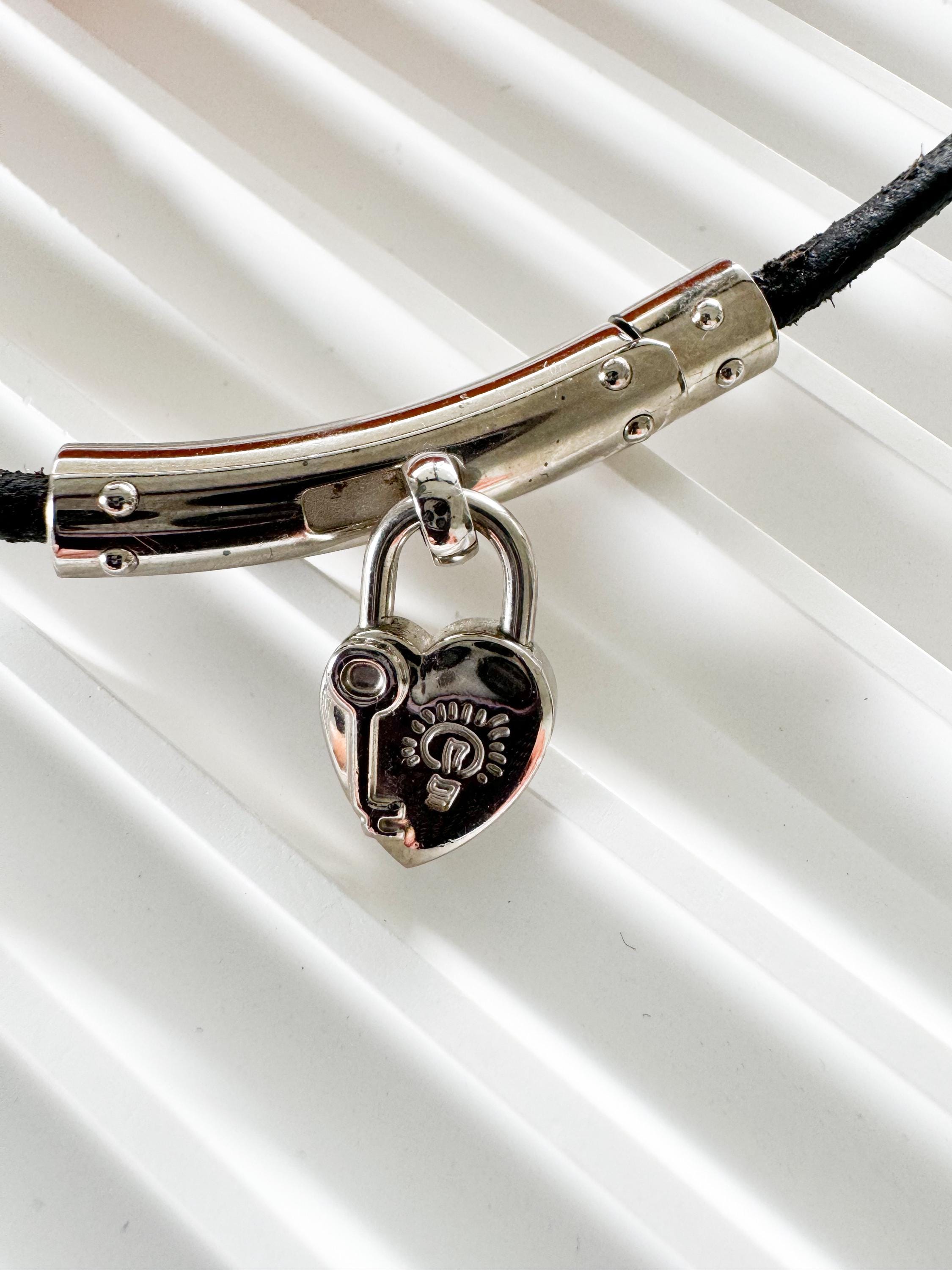 VINTAGE HERMES エルメス heart chain necklace Hermès Heart Choker, Vintage Hermès Necklace, Anne De La Fantasy