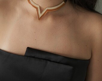 Vintage Valentino Collar Necklace: Gold Tone V Design