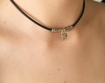 エルメス * スターリングシルバーのあぶみに取り付けられたハード