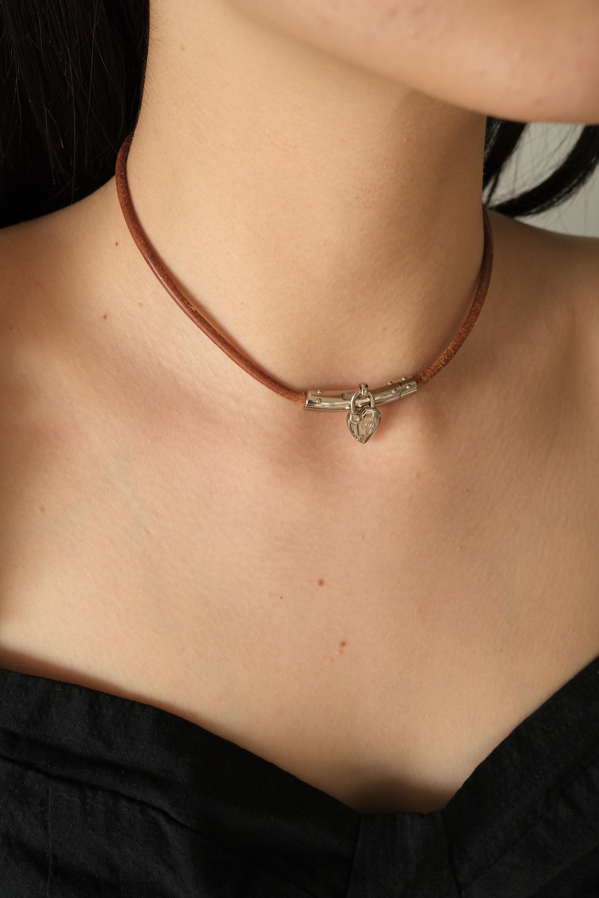 HERMES Leather Choker Necklace エルメス Hermes Kelly Leather Choker Necklace (Black) | Rent Hermes