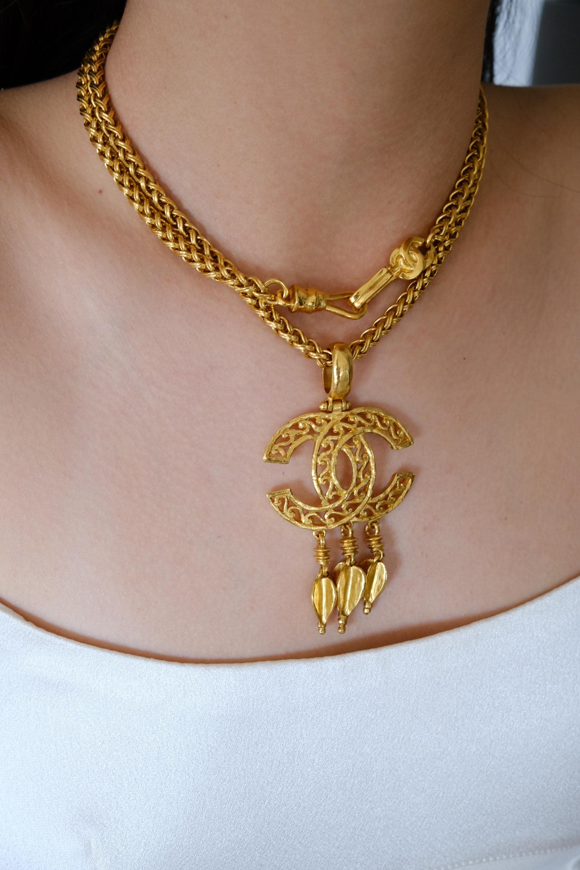 Vintage Chanel Gold-plated Filigree CC Pendant Necklace, 1995 - Etsy
