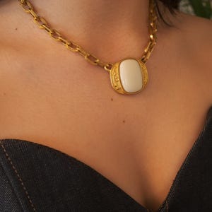 イヴ・サンローラン ヴィンテージ YSL ゴールドメッキ ロゴ ペンダント