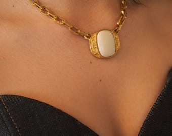 イヴ・サンローラン ヴィンテージ YSL ゴールドメッキ ロゴ ペンダント