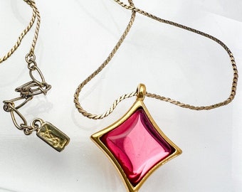 Vintage YSL Yves Saint Laurent Necklace, Vintage Pendant Necklace Gold, Chain Necklace Gold, Vintage Necklace, Pink Cabochon Rhombus