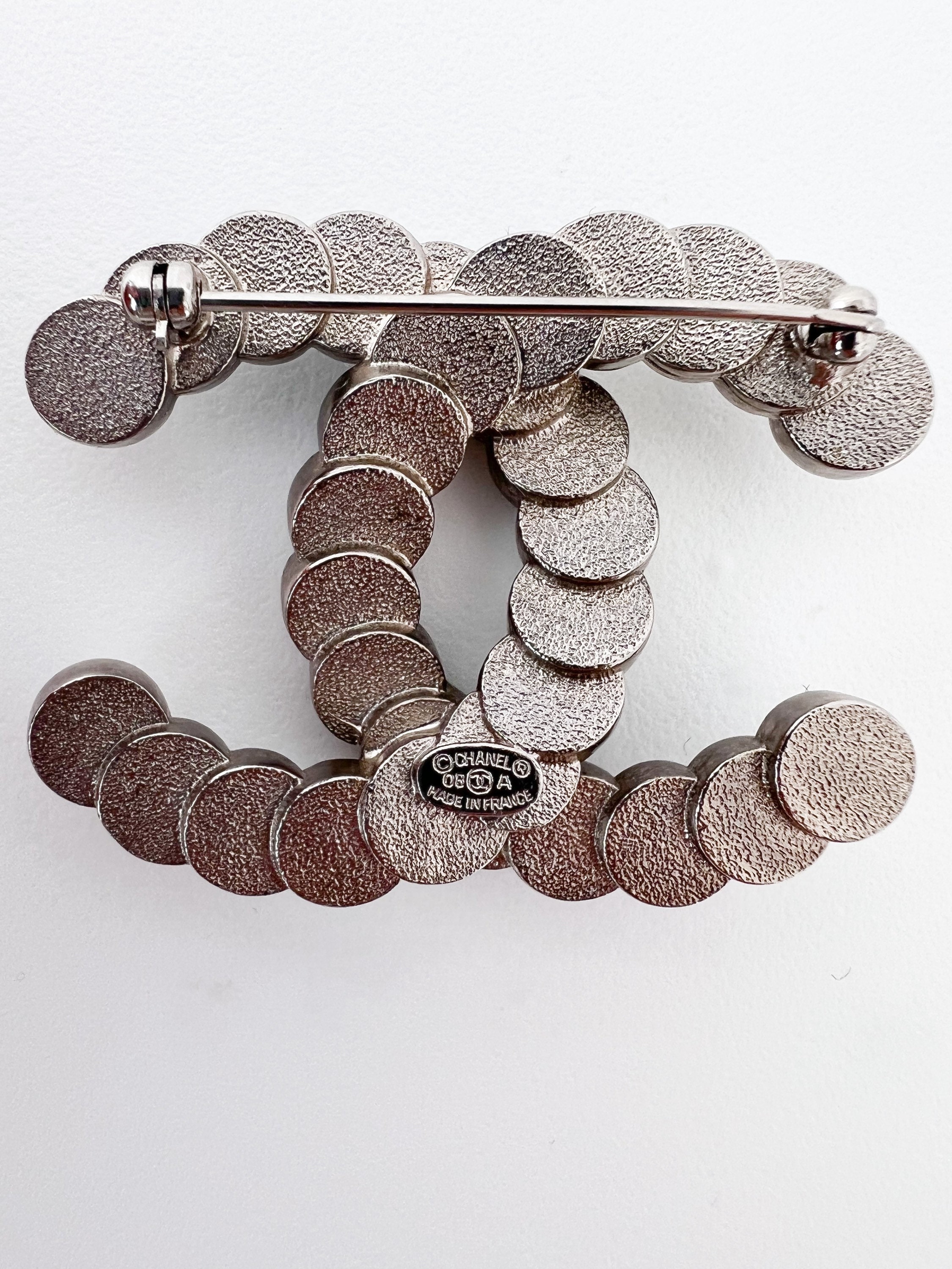 Vintage Chanel Brooch Pin, CC Logo, Natural Mother of Pearl Brooch, Made in France, Silver Tone Brooch, Jewelry Brooch, Dainty Brooch Unisex - Etsy UK Vintage Chanel Brooch Pin, CC Logo, Natural Mother of Pearl Brooch, Made in France, Silver Tone Brooch, Jewelry Brooch, Dainty Brooch Unisex - Etsy UK