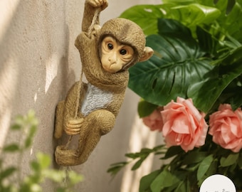 Cute Garden Climbing Monkey Figurine Handmade Resin Crafts Monkey Hanging Ornament Weatherproof Animal Statue Patio Balcony