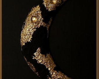 Golden Moon – Handcrafted relief painting, golden crescent moon on a black background
