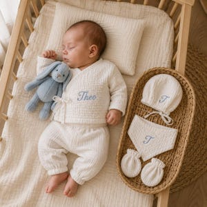 Presentset för nyfödda, könsneutrala babykläder för nyfödda, personligt babypresentset, kimono i bomull med muslinmotiv, presentset med 5 delar