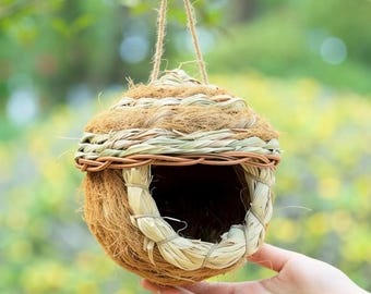 Handgefertigtes hängendes Vogelnest, Naturgras-Vogelhaus, rustikaler Garten-Vogelschutz, Baumdekor im Freien für kleine Vögel