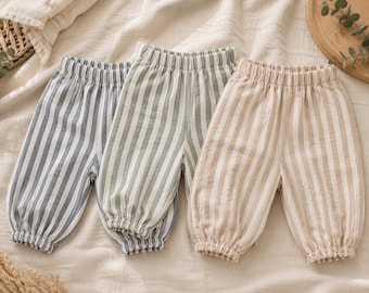 Ekologiska muslinbyxor för baby, harembyxor i bomull för småbarn, randiga gasvävbyxor, mjuk sommaroutfit, babyshowerpresent, neutrala barnkläder