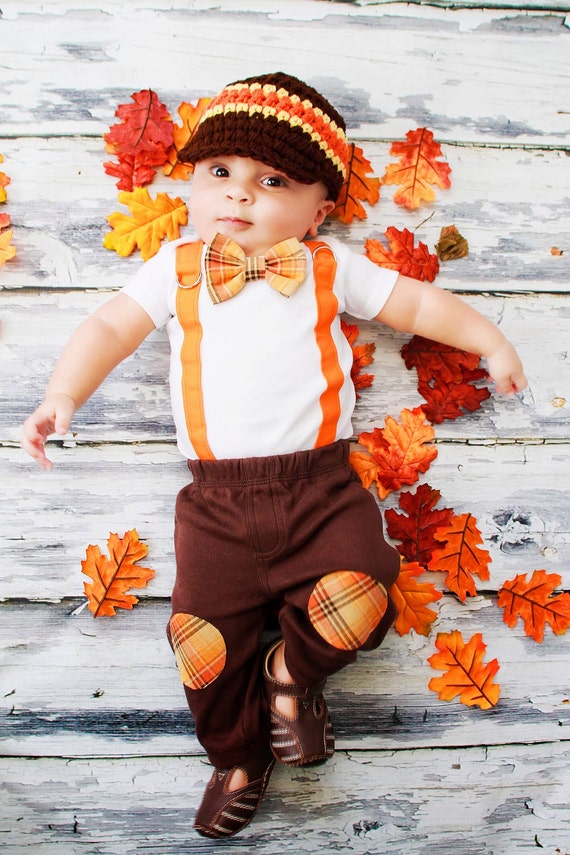 Items similar to New Baby Boy Tie Bodysuit with Suspenders ...
