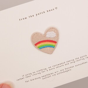 Parche bordado de corazón arcoíris / Parche termoadhesivo de nube para chaquetas y mochilas (3,9 x 3,6 cm)