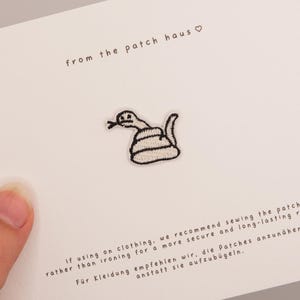Embroidered Snake Patch | Spooky Reptile Iron-On Applique (2.9 x 2.3 cm)