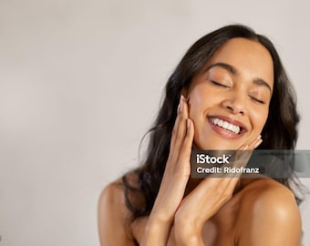 Descubre tu luminosidad: Guía para principiantes para rutinas faciales matutinas y nocturnas sin esfuerzo.