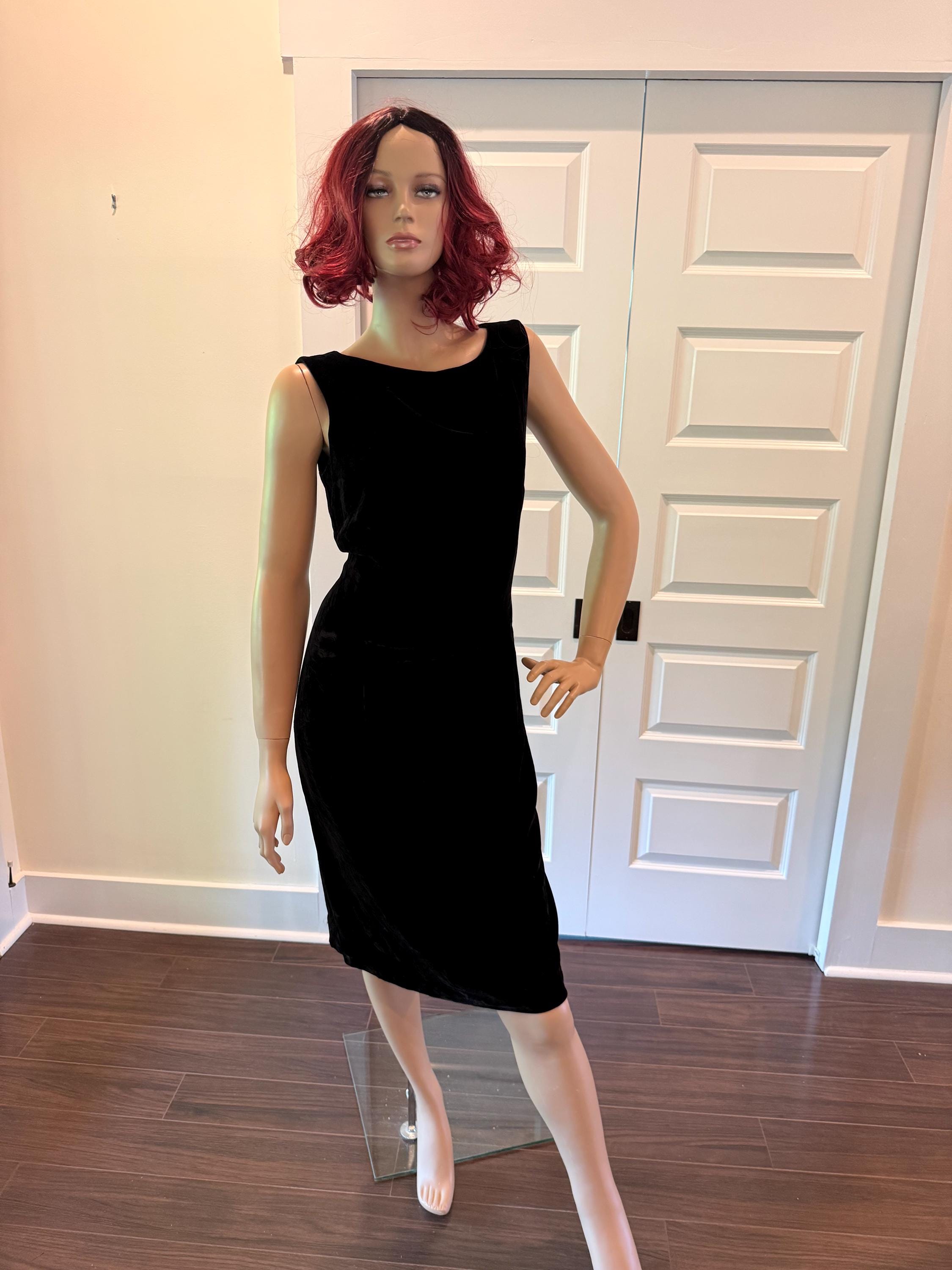black sheath dress knee length Vacation Capsule Wardrobe