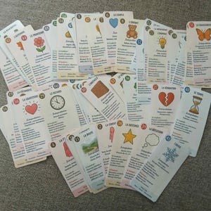 Jeu Divinatoire de 60 Cartes Plastifiées – Oracle Spirituel – Petit Format