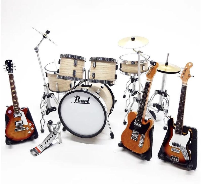 1:12 Miniature Musical Instrument Set, Mini Drum Kit Pearl Bass 6cm & 3 Mini Guitars with Stands, Handmade Music Dollhouse Miniature Replica Pearl Full Set