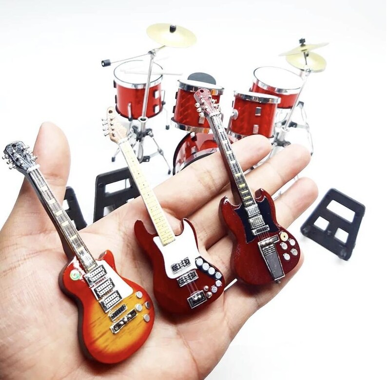 1:12 Miniature Musical Instrument Set, Mini Drum Kit Pearl Bass 6cm & 3 Mini Guitars with Stands, Handmade Music Dollhouse Miniature Replica image 9