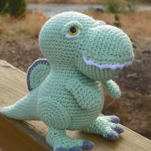 Rosie the Spinosaurus - PDF crochet pattern