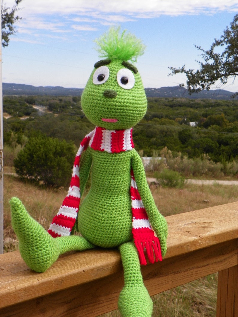 The Christmas Thief PDF crochet pattern image 3