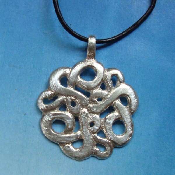 pendenfif ouroboros uroboros noeud celtique serpents argent 925 amulette charme