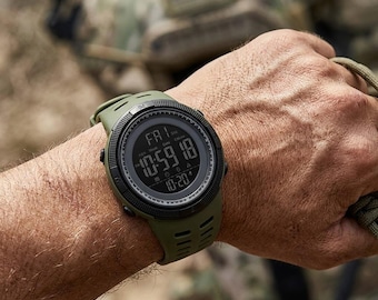 Montre numérique tactique personnalisée | Montre de sport étanche de 49 mm | Montre pour homme noire ou verte armée | Équipement d'entraînement militaire | Cadeau pour lui