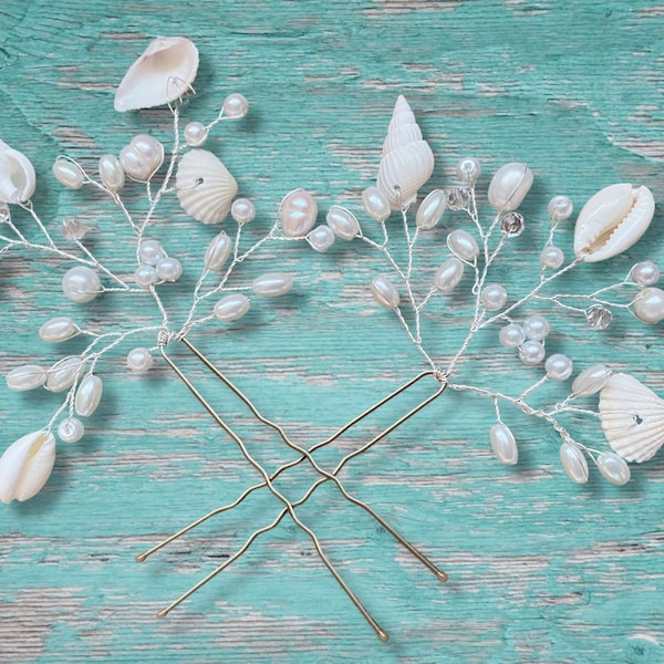 Sea shell hair pins, seashell pins, bridal hair accessory bridesmaid, flowergirl hair pins, Beach wedding, crystals, pearls.