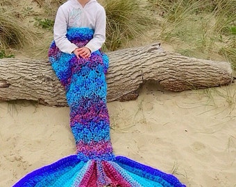Crochet Mermaid Tail Blanket – Chunky Cosy Snuggle Sack Baby