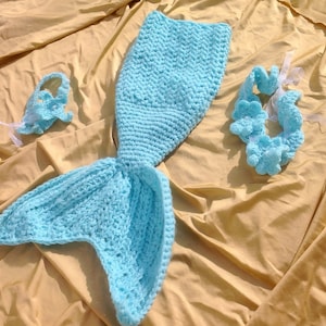 Baby Girl Mermaid Outfit - Girls Birthday  gift - Baby Mermaid Costume - photo prop- Crochet Mermaid Tail - Turquoise Mermaid Outfit- UK