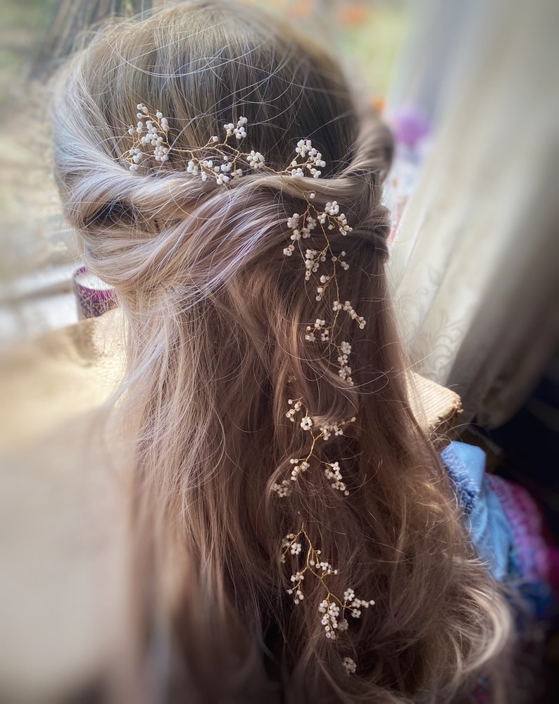 Simple and dainty White hair vine Minimalist Wedding Hair piece Bridal Hair Accessory floral Bridal Wreath Silver gypsophila crown image 2