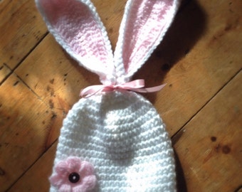 Baby girls bunny rabbit Hat, floppy bunny ears, Easter hat, baby gift photo prop, 0-12 months