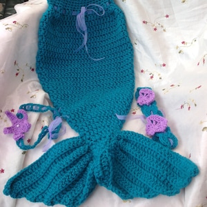 Newborn mermaid set, mermaid tail,newborn photo prop, mermaid costume, mermaid outfit, baby mermaid tail, green mermaid, baby shower gift