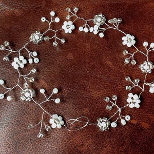 Wedding Hair Vine | Floral Pearl Bridal Hair accessory | Headband Halo | Pearl Headpiece | Delicate Floral Hairband | Silver Wire