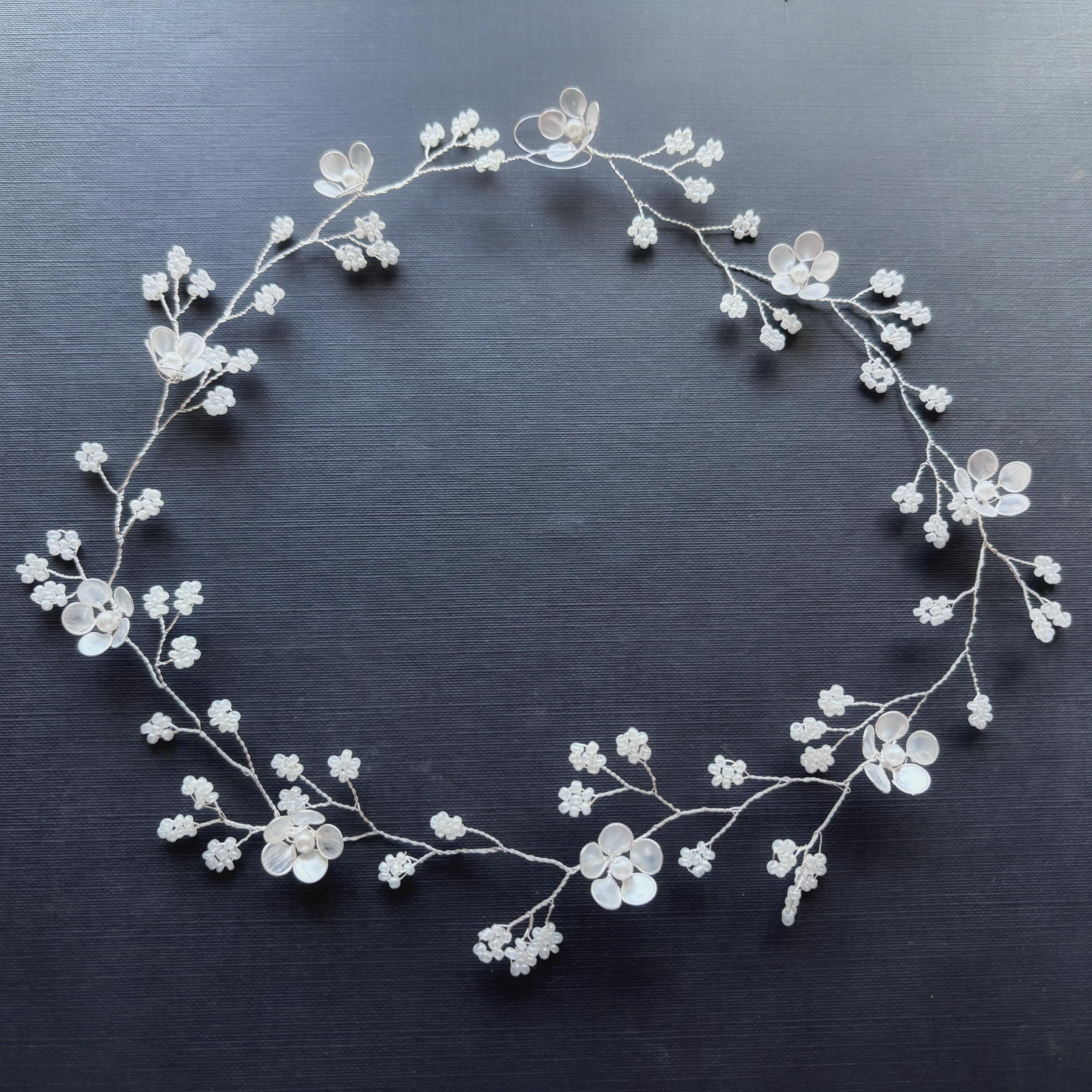 New without tag Elen Henderson hairpiece. Hi NOAs! Something a bit lavish for your festive occasions  main image 2