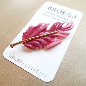 Leaf Brooch Pink image 1