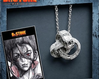Dr. STONE Inspirierte Halskette - Dreifach ineinander greifender Ring Anhänger - Schmuck aus Stein - Gamer Geschenk