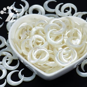 White MOP, MOP, mother of pearl  Double Horn,Crescent,Moon,shell bead,natural,sea shell,Grade AA,Undrilled or Drilled,15x16mm 19x20mm,6 pcs