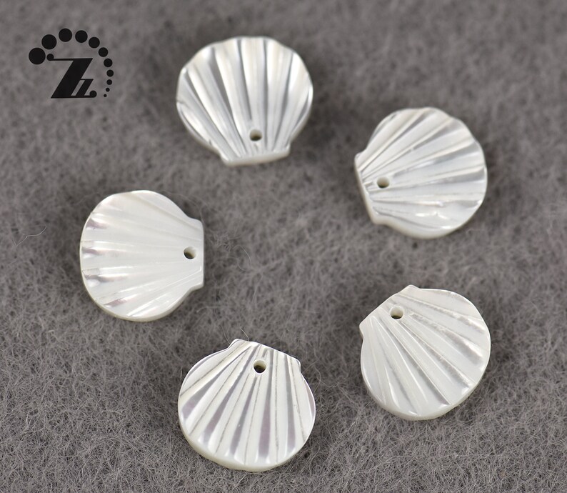 Scallop Shell Cuff in MOP