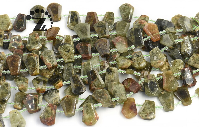 Green garnet faceted teardrop bead,Irregular beads,Genuine,Gemstone,DIY beads,jewelry making supplies,19-22x23-30mm,15 full strand