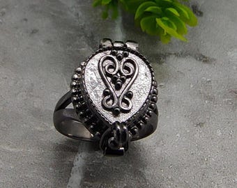 Anello portapillole placcato in rodio nero – Gioiello con scomparto segreto (ottone placcato argento 925)