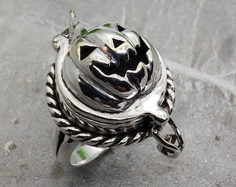 Sterling Silver Filled Pumpkin Poison Ring, Halloween Pill Box, Handmade Locket Ring, Skull Compartment Ring, Vintage Pumpkin Ring, gift her