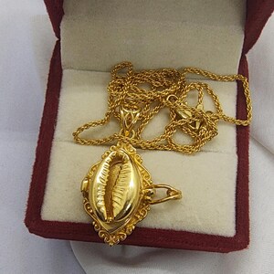 18K Gold Plated Cowrie Shell Pendant Necklace, Boho Coastal Jewelry