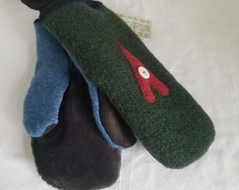 Felted WOOLEN mittens, Fleece lined, Crazy warm, Hearts, Adult MEDIUM sized only